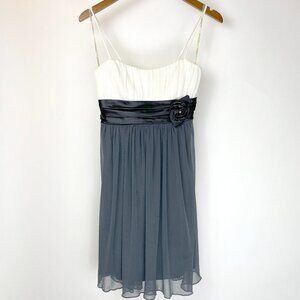 City Triangles Formal Party Dress in Black/Gray Flower Detail Juniors Medium